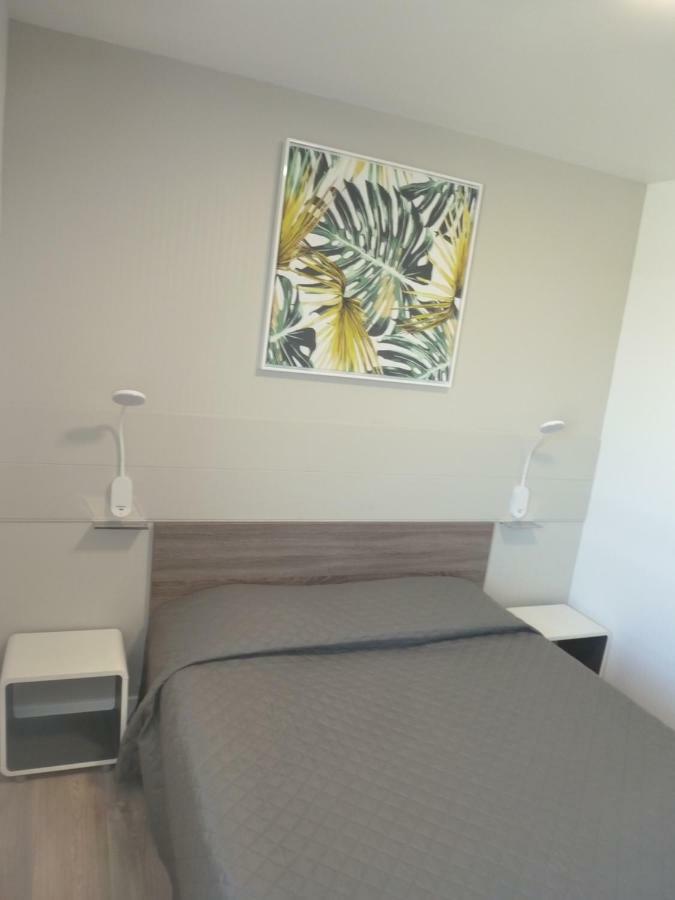 Le 81 Hotel Castres  Eksteriør bilde